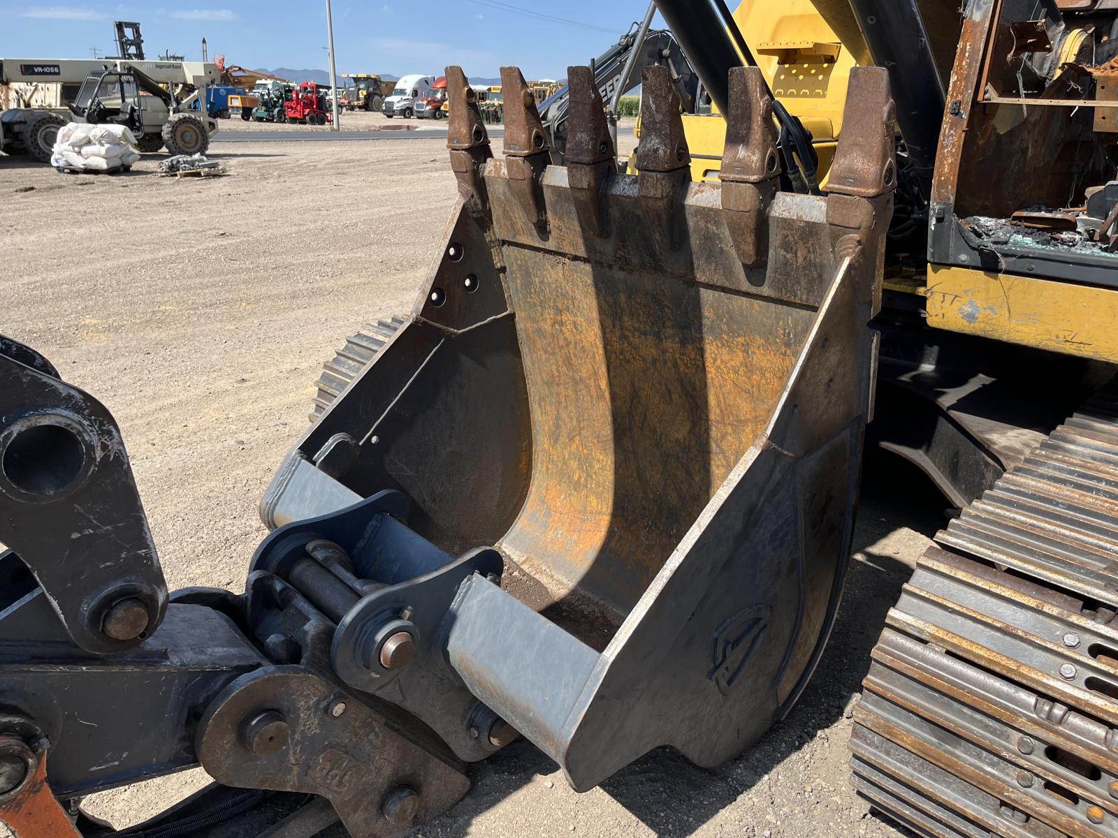 ./imagenes/INVOICE/2019/18295/JOHN DEERE 210G (12).JPG